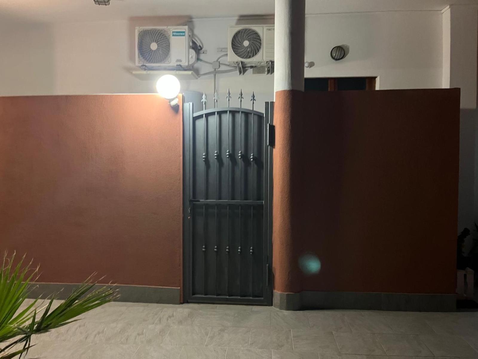 Domus Alice Apartment Monserrato Exterior photo